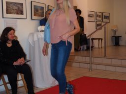 Fashion Show in der Contemplor Galerie Wien am 16. 03. 2024